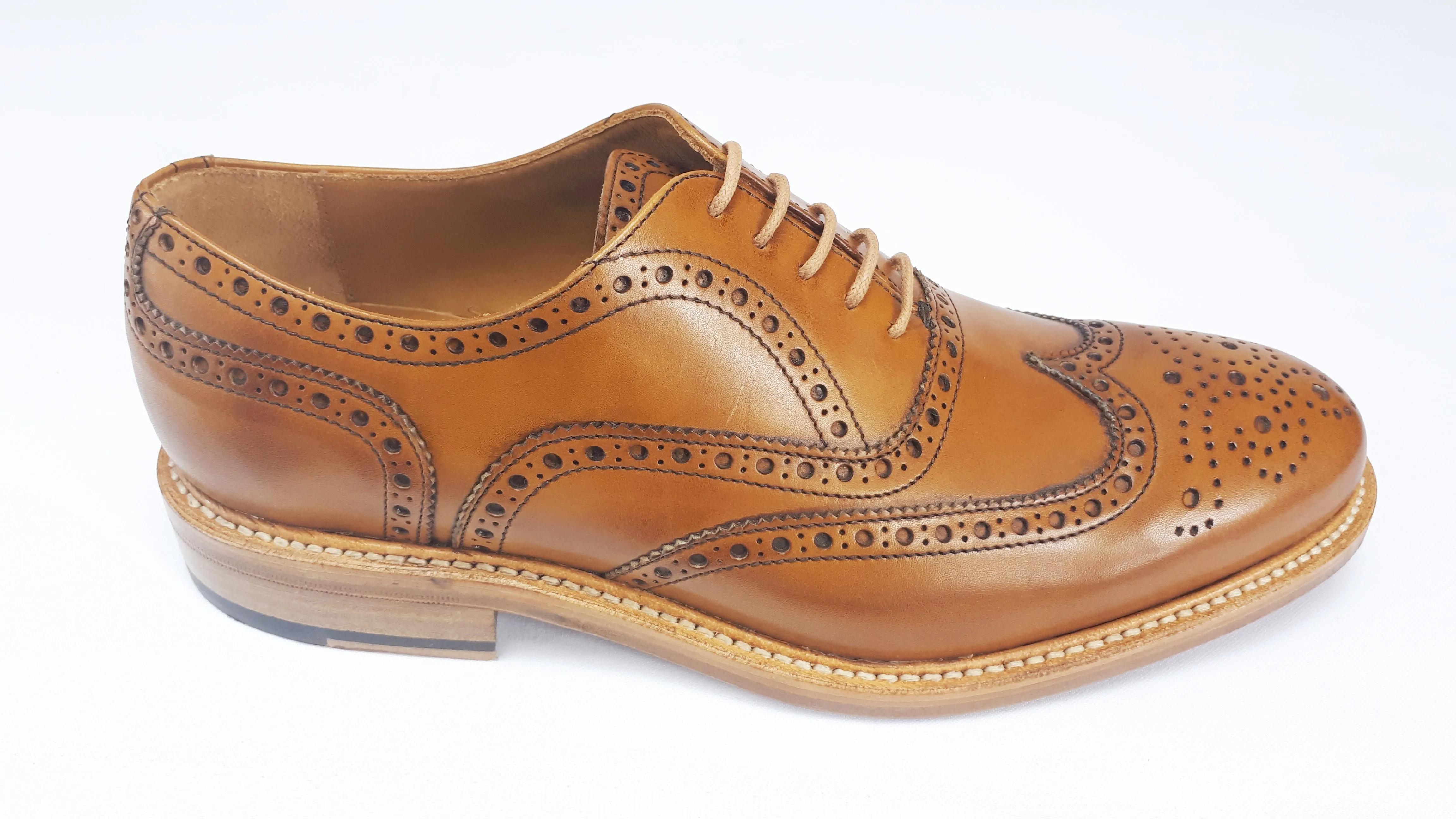 Berwick 2817 Brogue - Anicalf