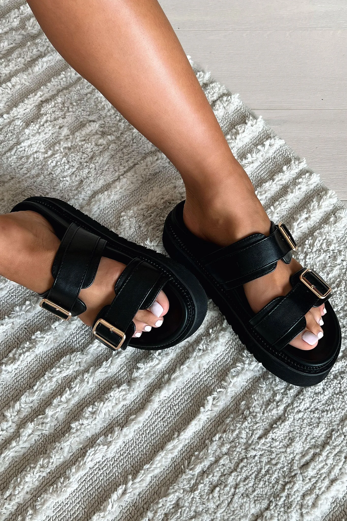 Capri Sandals - Black
