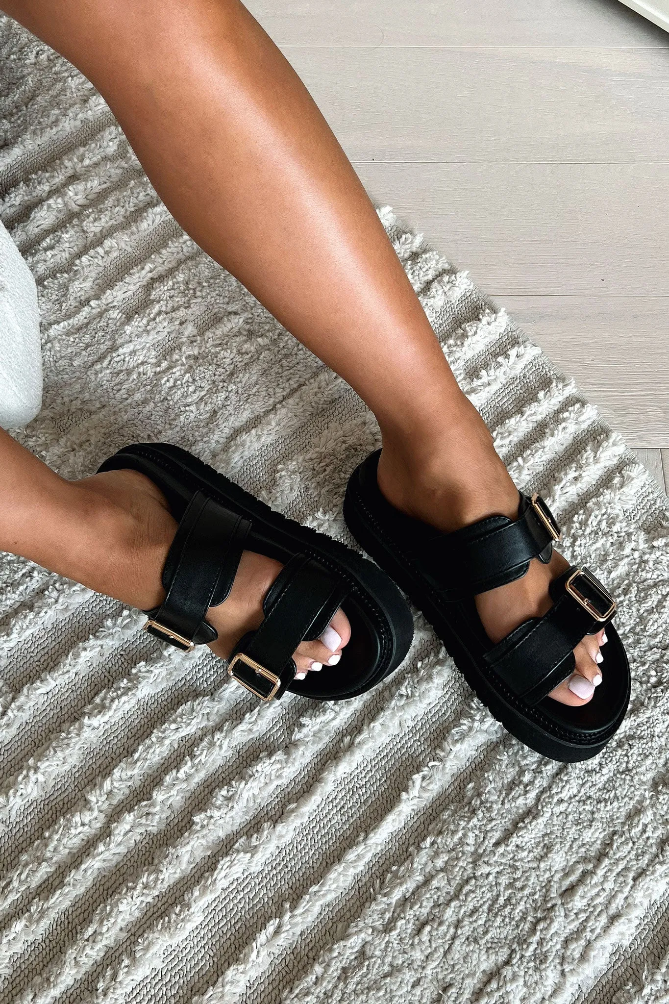 Capri Sandals - Black