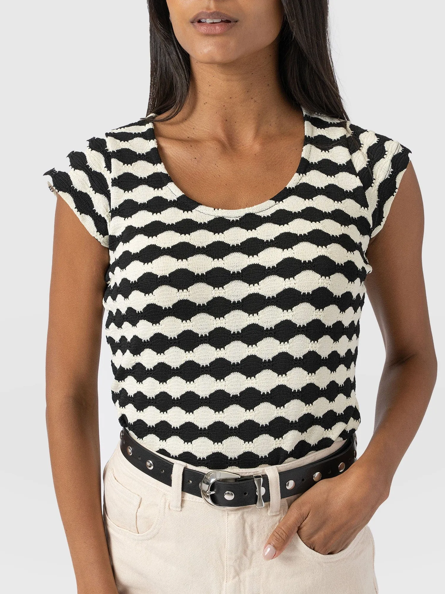 Elise Scoop Neck Tee - Black/Cream