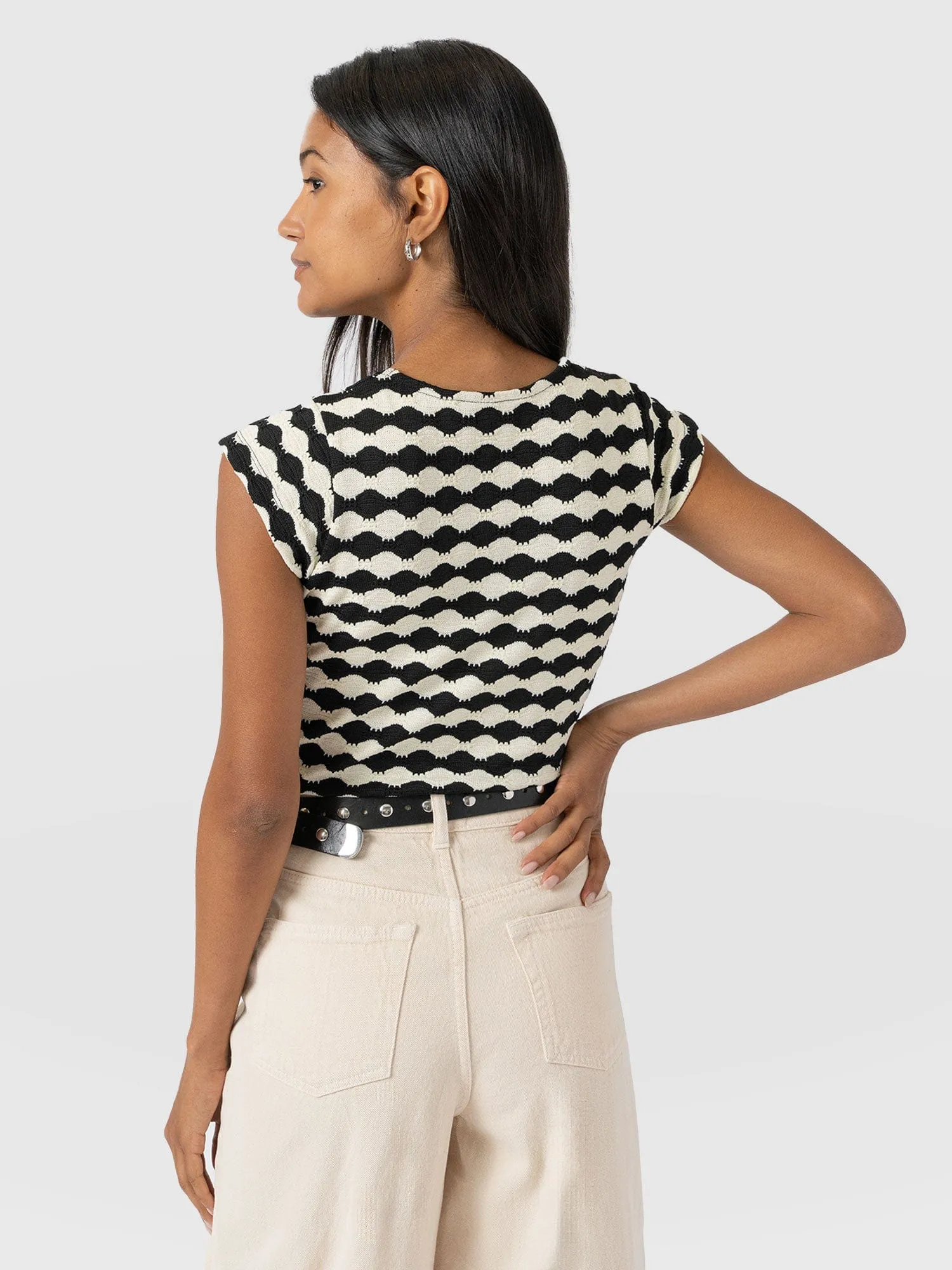Elise Scoop Neck Tee - Black/Cream