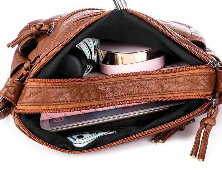 Luminosa | Classic Harmony Elegant Compact Bag