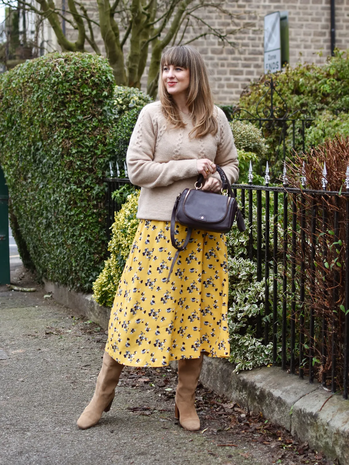 Molly - Sweetheart Midi Dress - Yellow Floral
