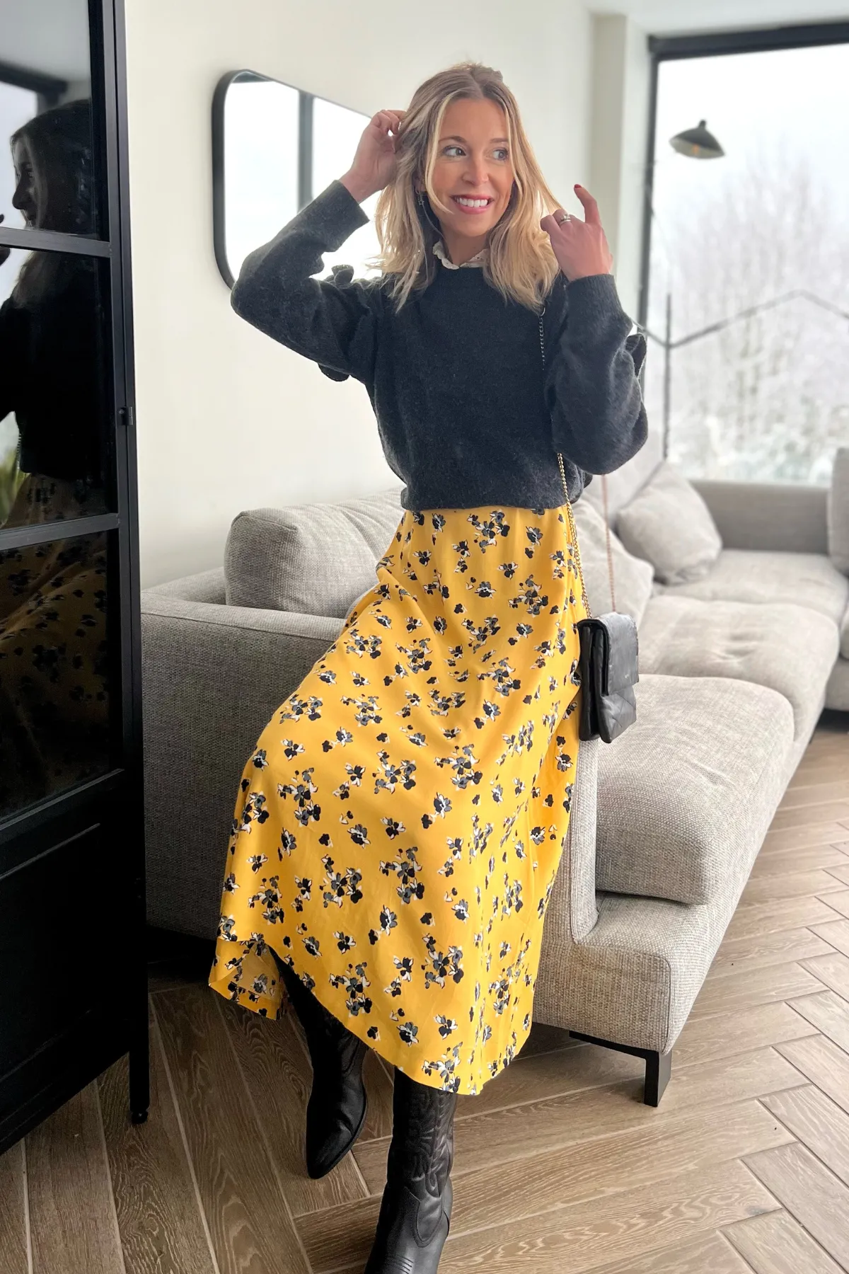Molly - Sweetheart Midi Dress - Yellow Floral
