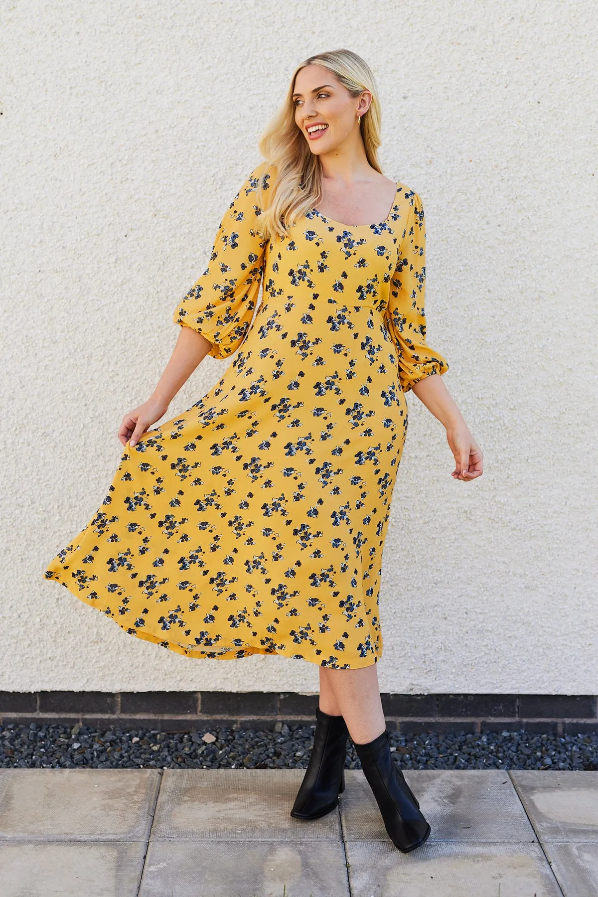 Molly - Sweetheart Midi Dress - Yellow Floral