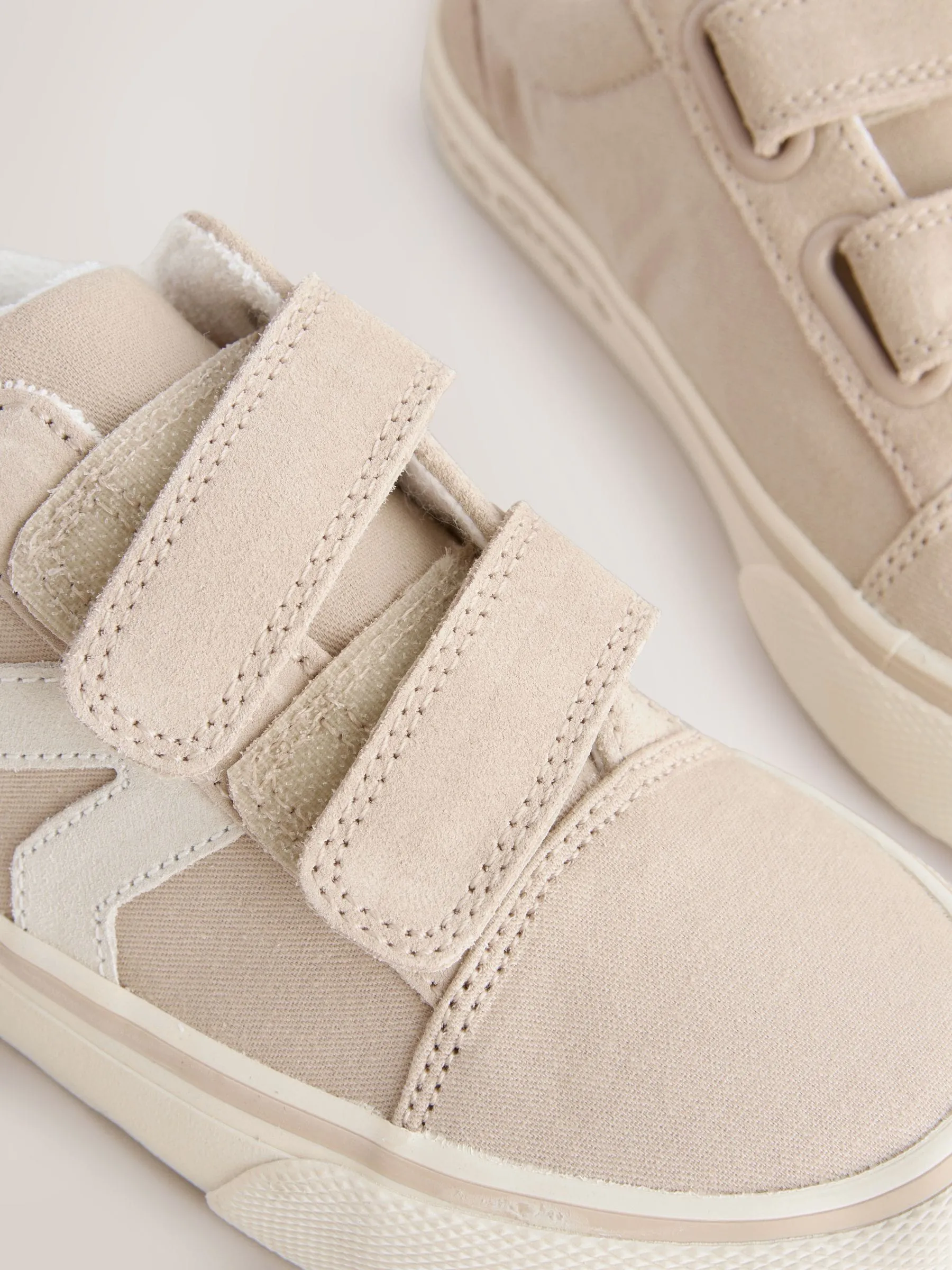 Neutral Standard Fit (F) Touch Fasten Strap Printed Trainers