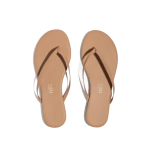 tkees boyfriend flip flops