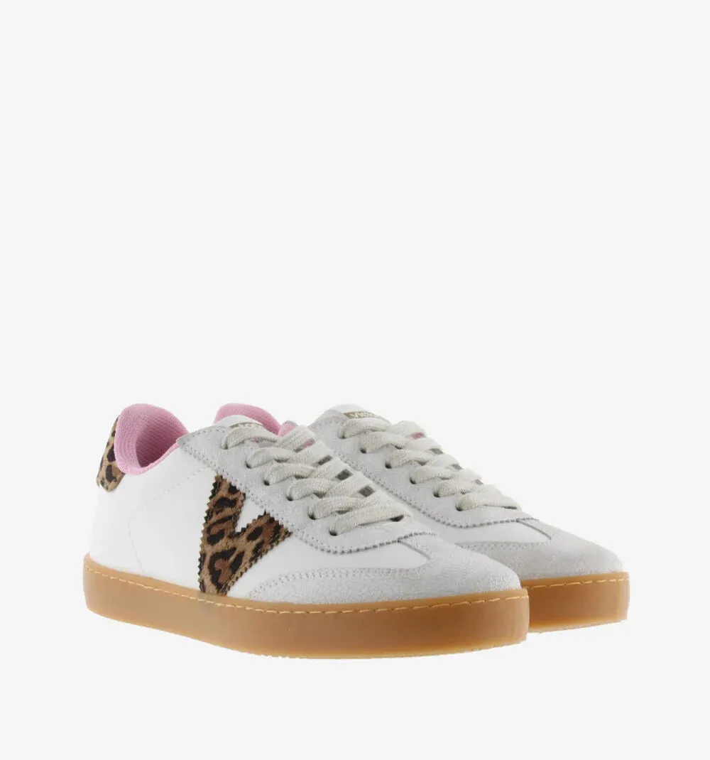 Victoria Leo Trainer| 1126204HI